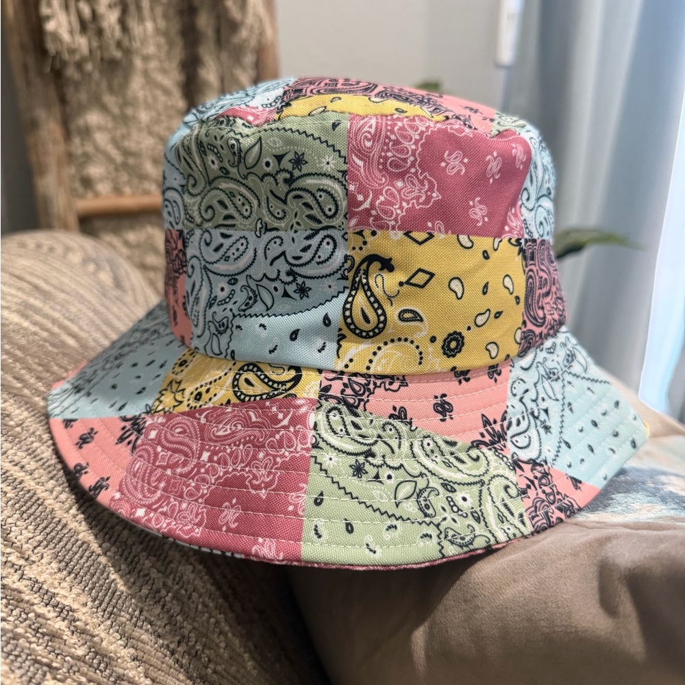Patchwork Paisley Bandana Print Bucket Hat - Multicolor (Unisex)